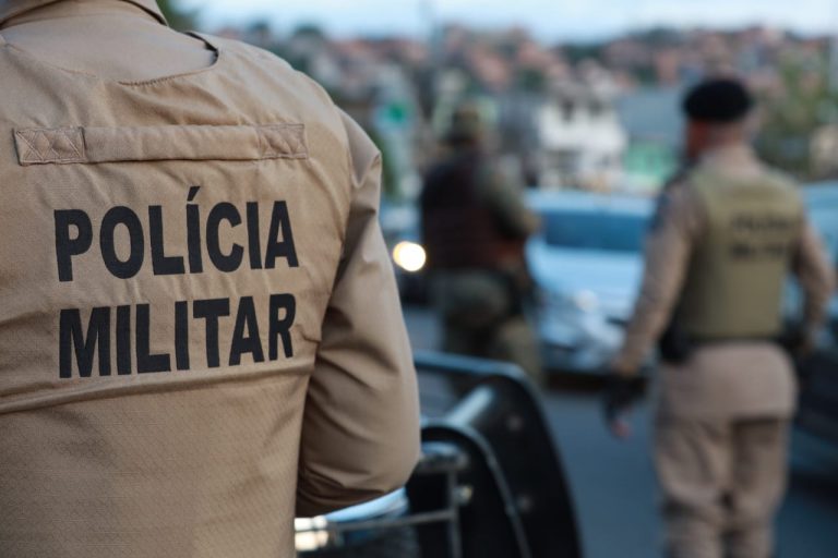  Ações policiais apreendem 51 fuzis em 2023, número recorde na história da Segurança Pública da Bahia