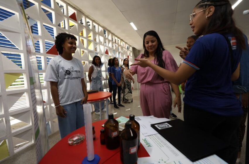  Campanha de Valorização das Escolas é lançada em Salvador com a participação de estudantes da rede pública