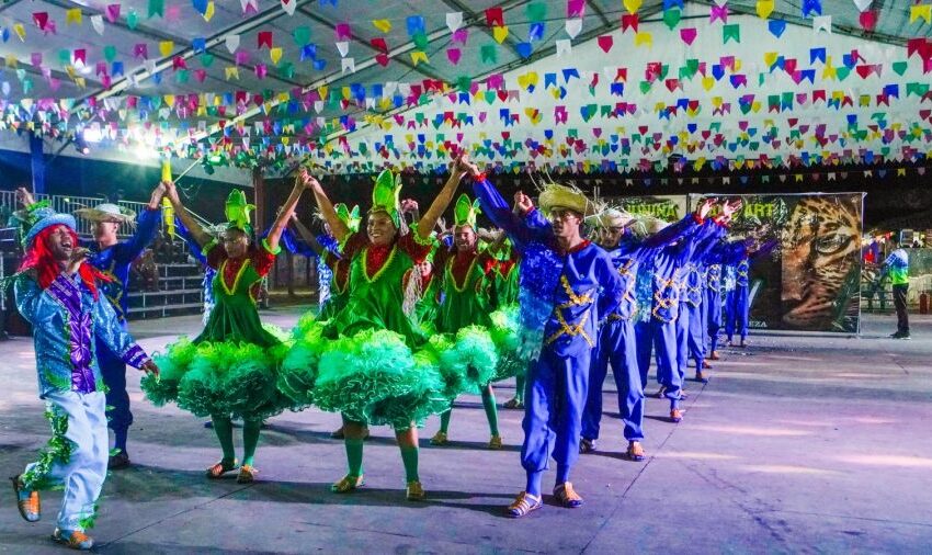  Quadrilhas dão show à parte na valorização da tradição, da cultura e do trabalho social