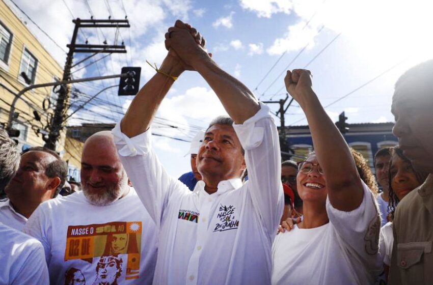  Dois de Julho: governador participa do desfile que celebra história de luta e resistência do povo baiano