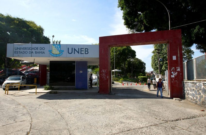  UNEB lança edital do Vestibular 2025 com 6.346 vagas; inscrições vão até outubro