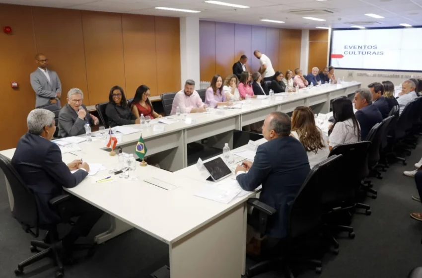  Em encontro com prefeitos, governador reafirma compromisso em apoiar as administrações municipais