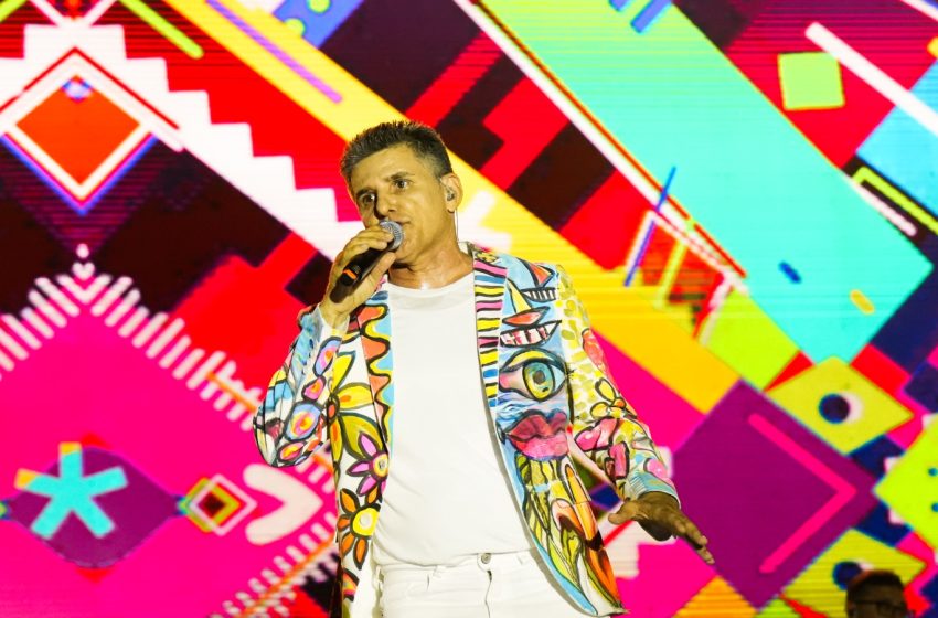  Cantor Del Feliz leva música nova para embalar o público do Parque de Exposições