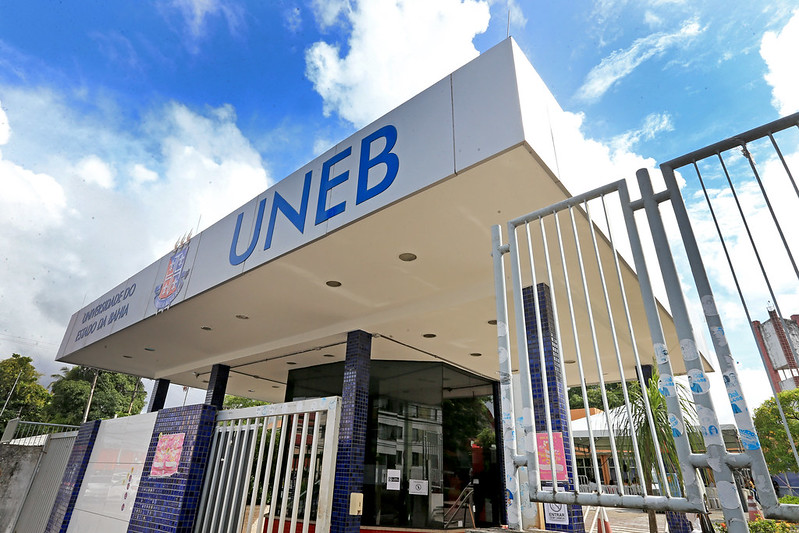  UNEB oferta 2.296 vagas em cursos de graduação a distância; inscrições até esta quinta-feira (3)