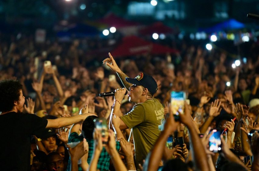  Piseiro toma conta do Parque de Exposições com show de Zé Vaqueiro