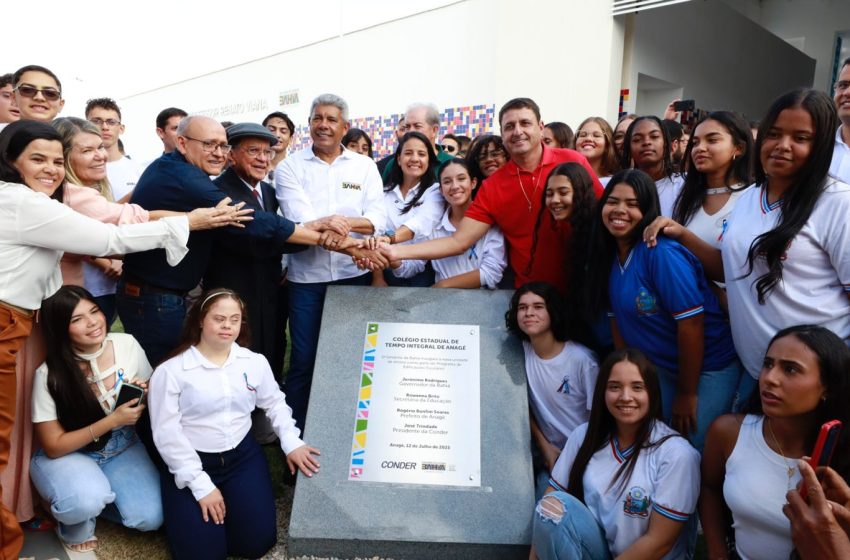  Governo do Estado entrega obras e fortalece educação, segurança e infraestrutura hídrica, urbana e rural de Anagé