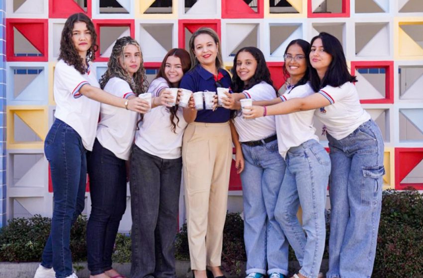 Estudantes baianas criam copos biodegradáveis à base de papel reciclado