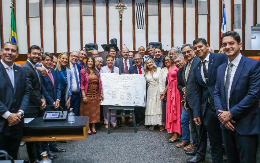 Após recesso, Assembleia retoma os trabalhos com entrega de reformas