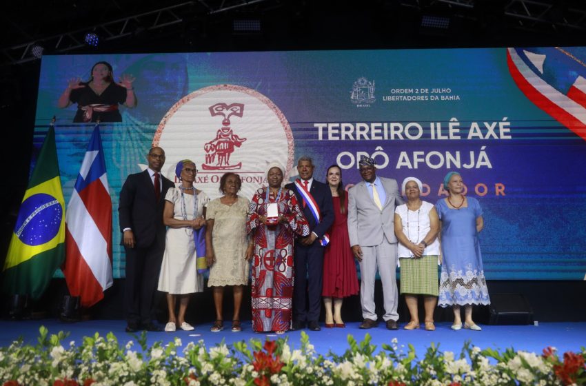  Jerônimo Rodrigues entrega Medalhas da Ordem 2 de Julho em cerimônia no MAC Bahia, nesta quinta (31)