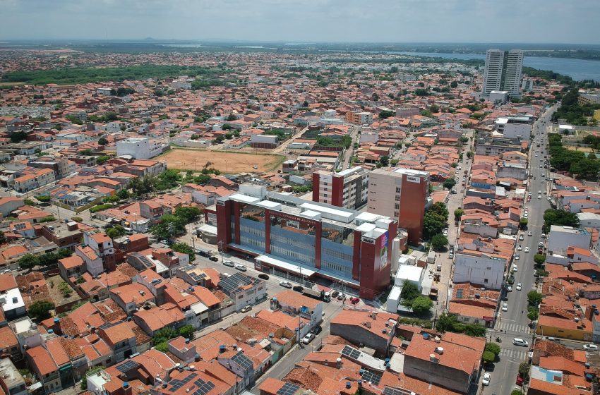  Hospital Regional de Juazeiro recebe selo de gestão de indicadores de qualidade e desempenho concedido pela AMIB