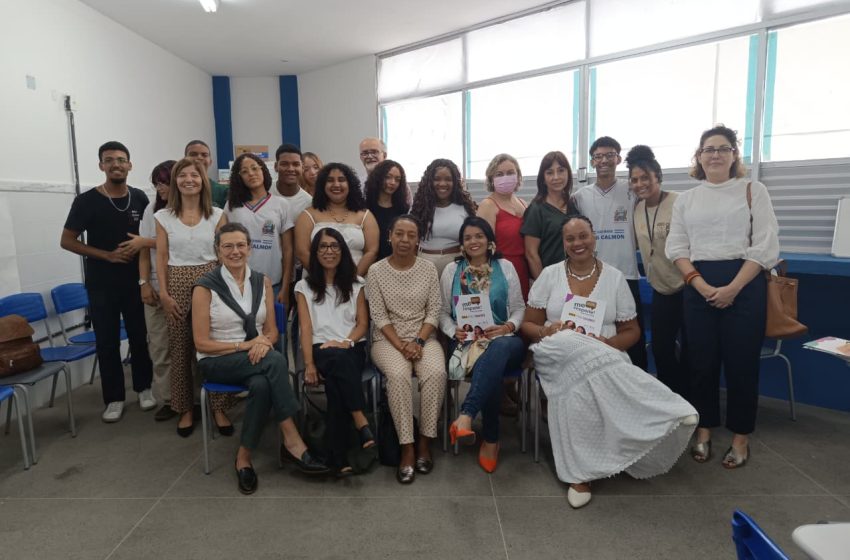  Delegação internacional conhece projeto “Oxe, me respeite – nas escolas”, em Salvador