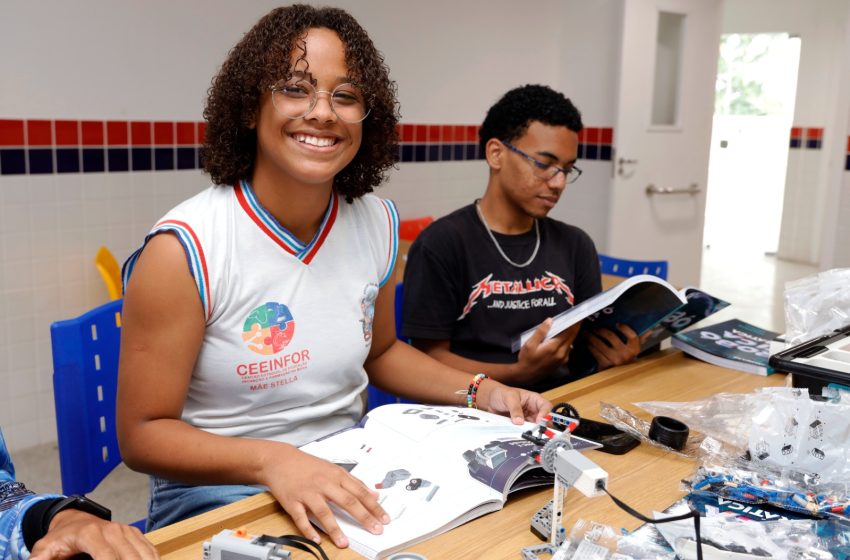 Bahia promove capacitação e entrega kits de robótica para modernizar o ensino na rede estadual