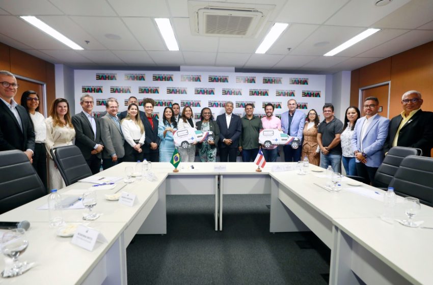  Saúde de Ubaíra terá incremento de duas ambulâncias entregues pelo Estado