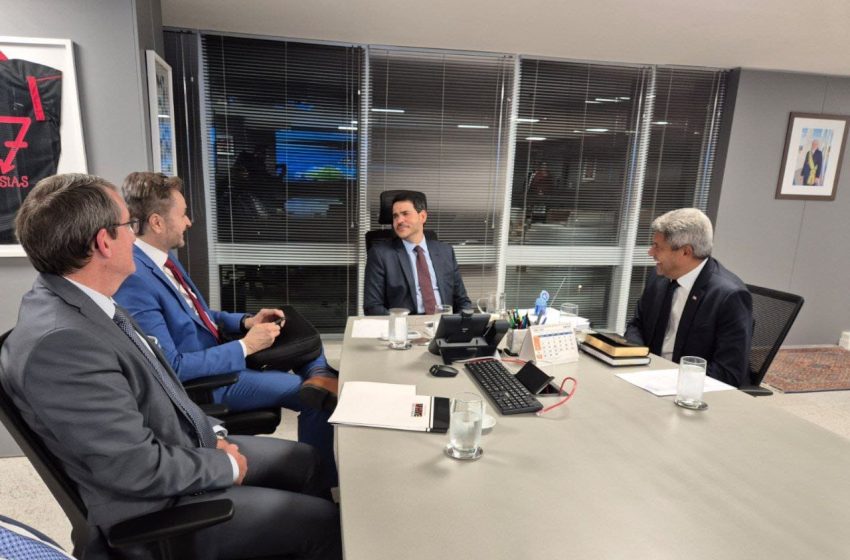  Governo do Estado fortalece articulação com União em áreas de saúde, finanças e projetos estratégicos