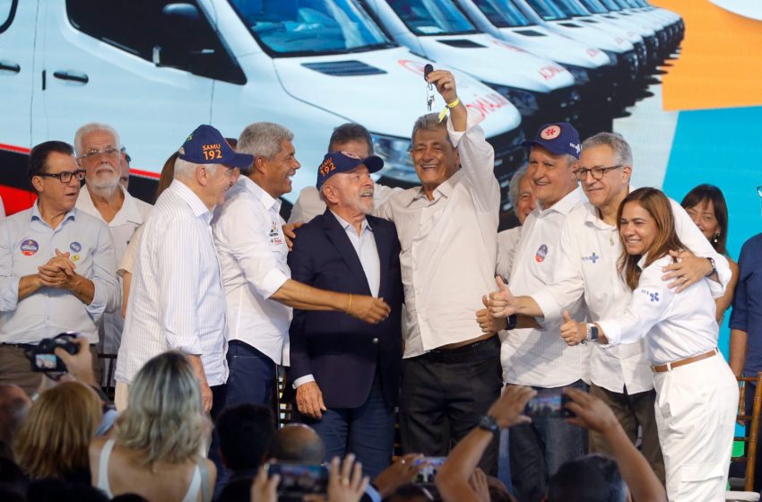  Bahia recebe mais de R$ 300 milhões em investimentos do PAC Saúde com entrega de veículos e equipamentos