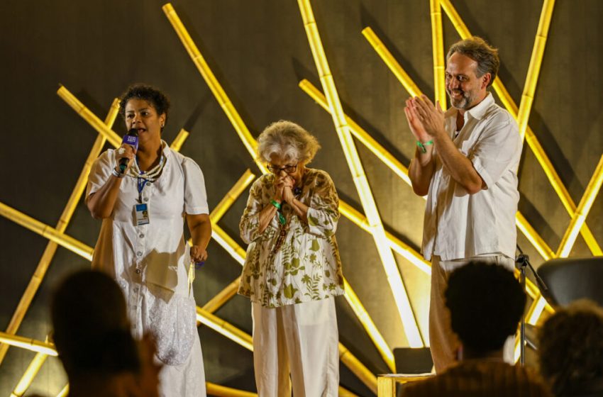  Mundo Encantado da Criança homenageia educadora Lydia Hortélio na Bienal do Livro