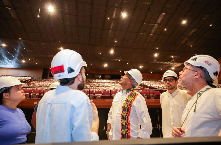  Jerônimo Rodrigues visita obra do Teatro Castro Alves, que reabre ao público em 1º de julho