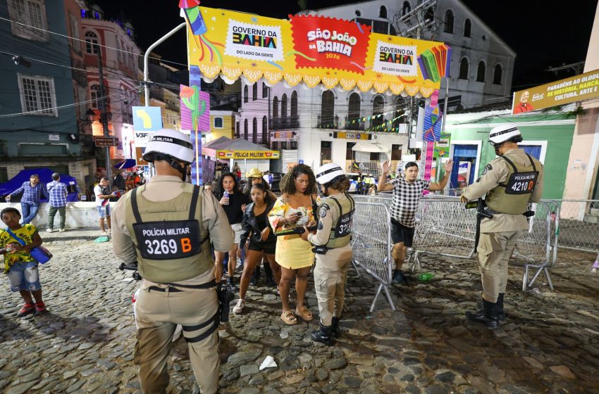  Ações para segurança e acolhimento ao turista ganham reforço no São João da Bahia do Centro Histórico de Salvador