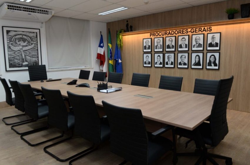 Procuradoria-Geral de Salvador inicia programa de transformação digital e promove palestra sobre uso de IA no setor público