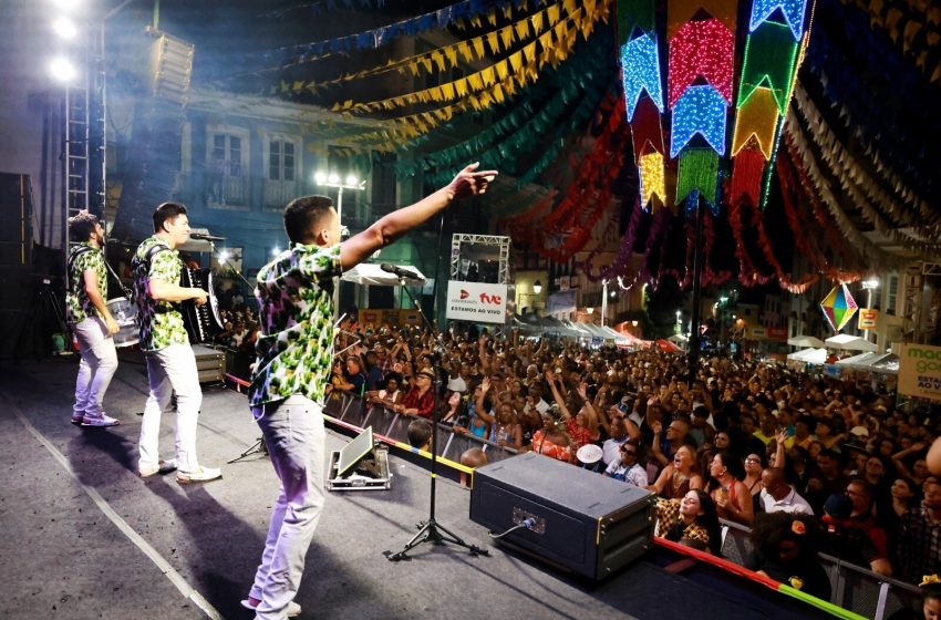  São João da Bahia 2026 bate novo recorde, com 2 milhões de turistas e receita de R$ 2,5 bilhões