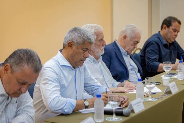 Jerônimo Rodrigues reúne conselho político para apresentar balanço do PGP
