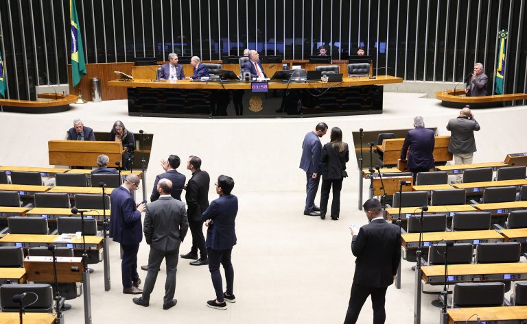  Câmara aprova regime de urgência para dois projetos de lei – Notícias