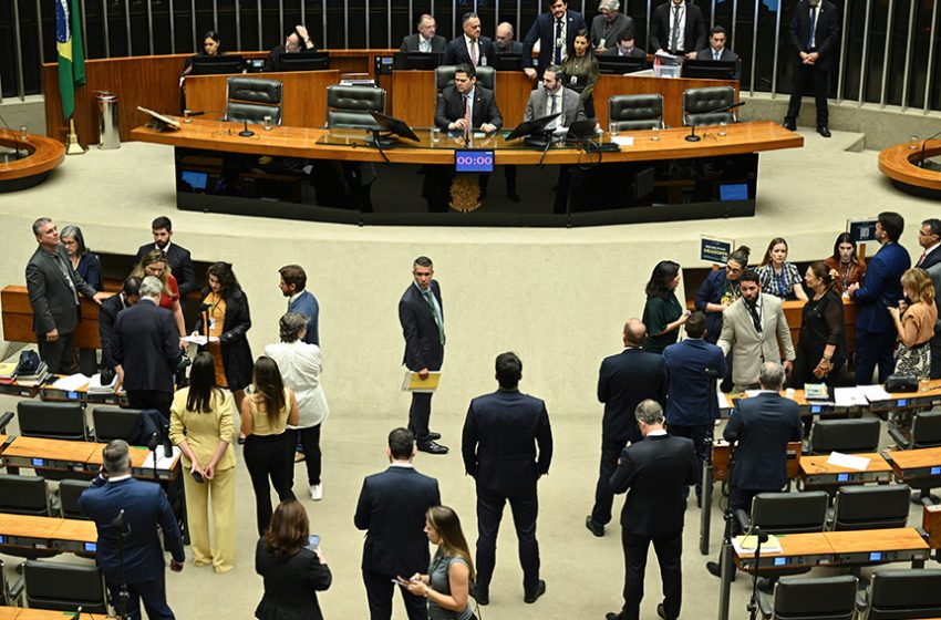  Congresso deve votar ao menos 87 vetos que trancam pauta na volta do recesso