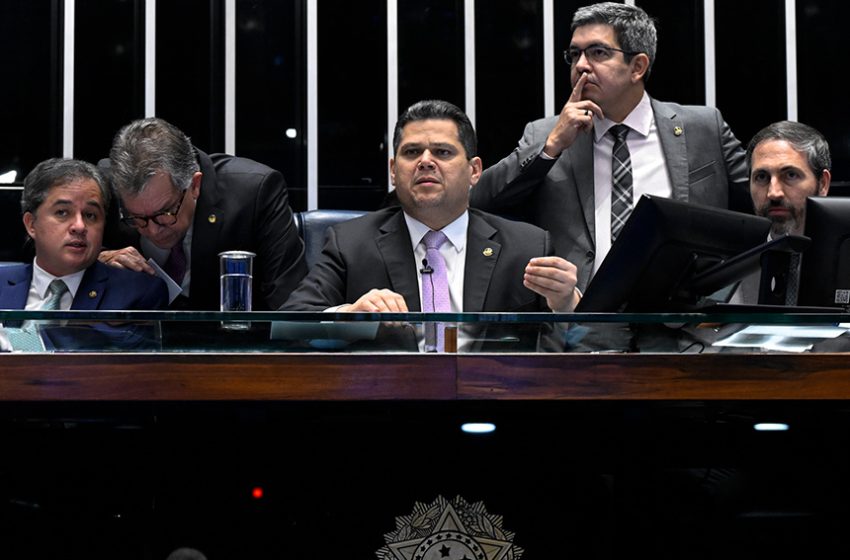  Após encontro com Lula, Davi diz que ‘diálogo foi restabelecido’