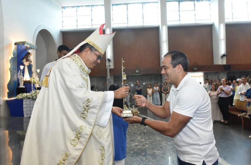  Prefeito participa de missa de abertura da Festa de Santa Dulce dos Pobres