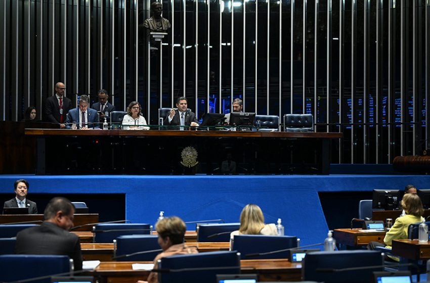  Senado aprova medida provisória para diminuir filas do INSS