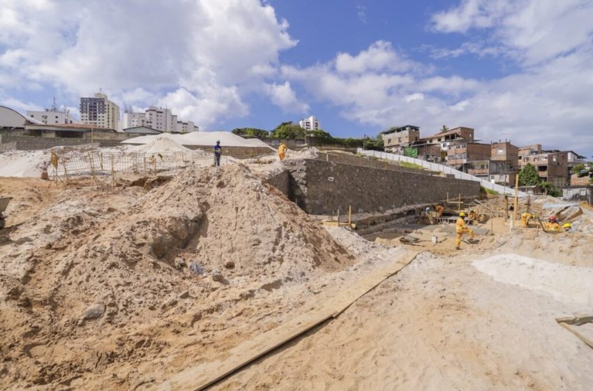  Obras de urbanização e construção de novas moradias na comunidade do Pé Preto