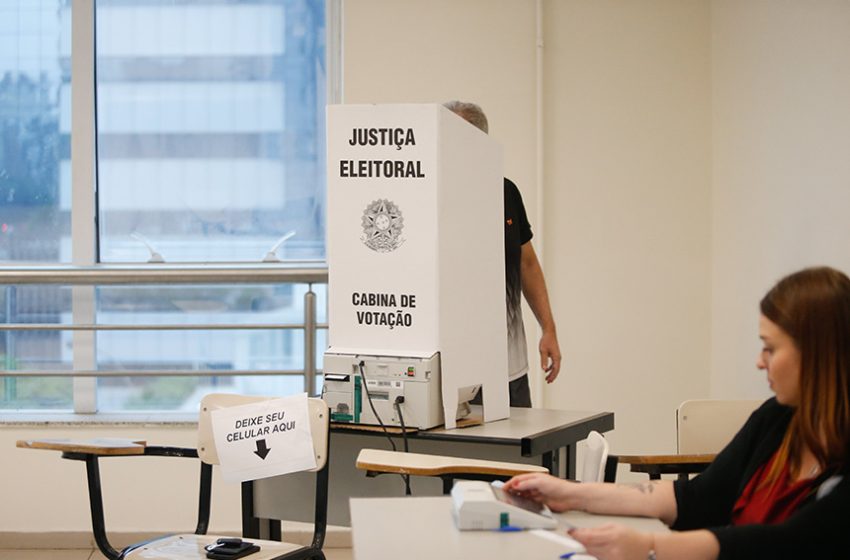  Comparecimento às urnas é usado como prova de vida do INSS