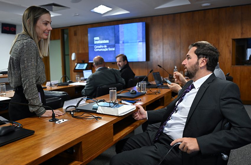  CCS debate audiovisual e comunicação pública na segunda-feira