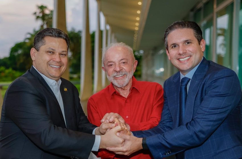  Davi Alcolumbre e Hugo Motta visitam presidente Lula