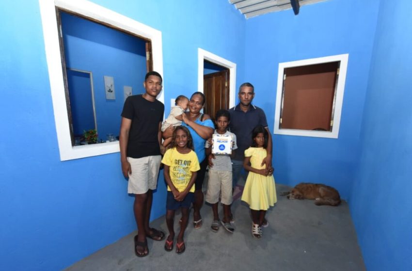  Morar Melhor entrega 100 casas reformadas e chega a mais de 400 imóveis beneficiados em Praia Grande